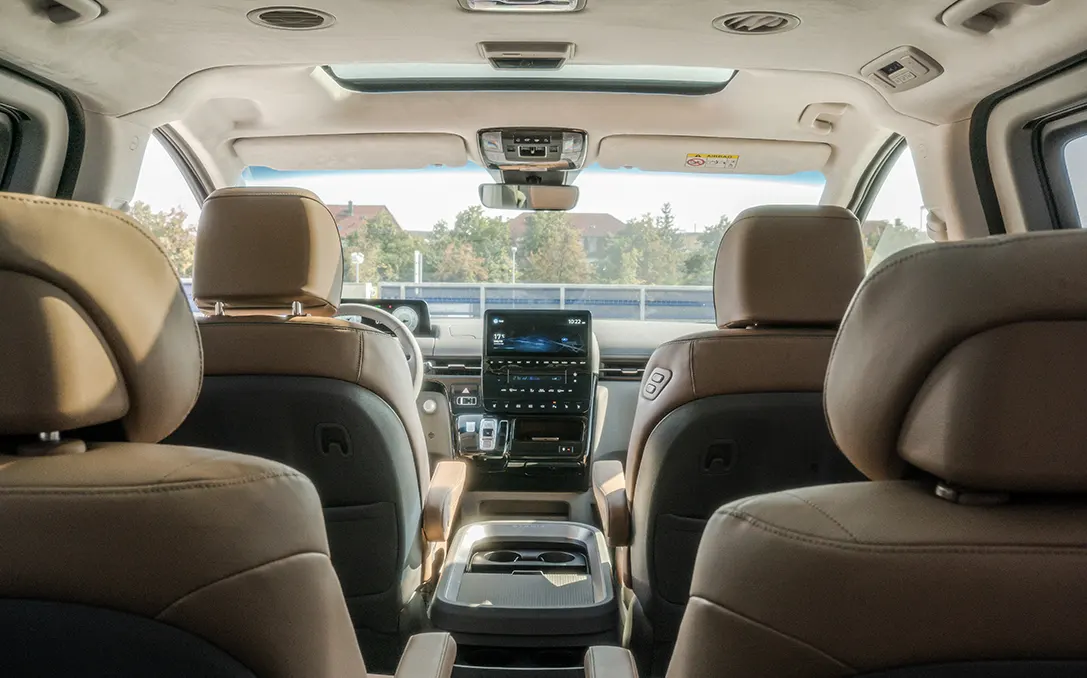 Hyundai STARIA bei Auto Hammer