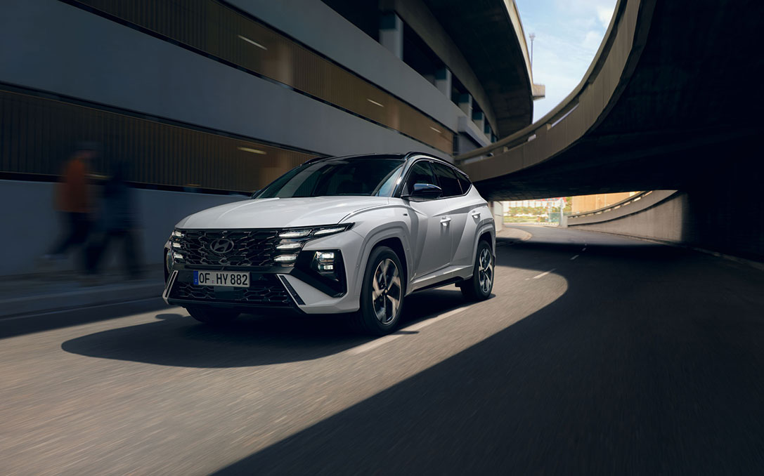 Hyundai TUCSON in einem Parkhaus