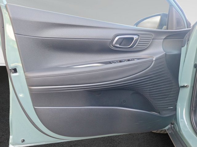 Hyundai - BAYON 1.0T DCT BLACKLINE Bose LED SHZ LHZ Navi